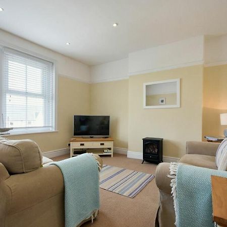 Appartement Coastal Haven à Seahouses Extérieur photo